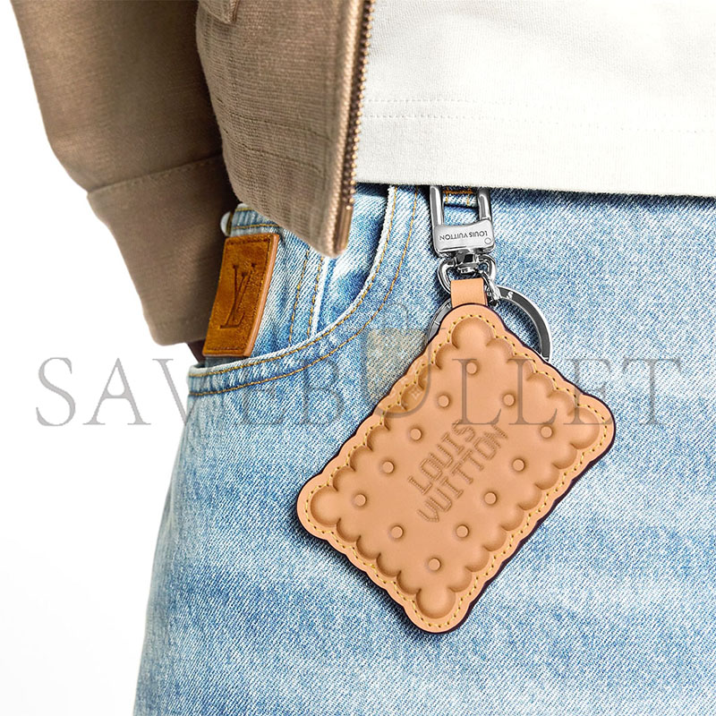 l0vis Vvtt0n lv biscuit keychain handbag charm m02547
